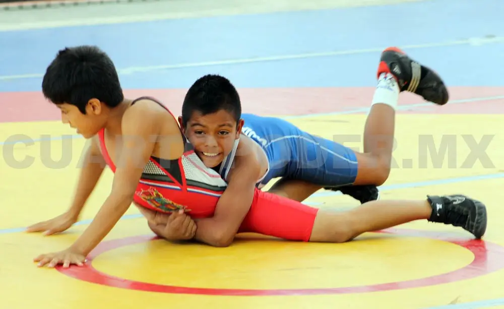 Luchas asociadas sumó siete medallas en Olimpiada Nacional 2015, siendo de los deportes que más preseas sumó. Cortesía