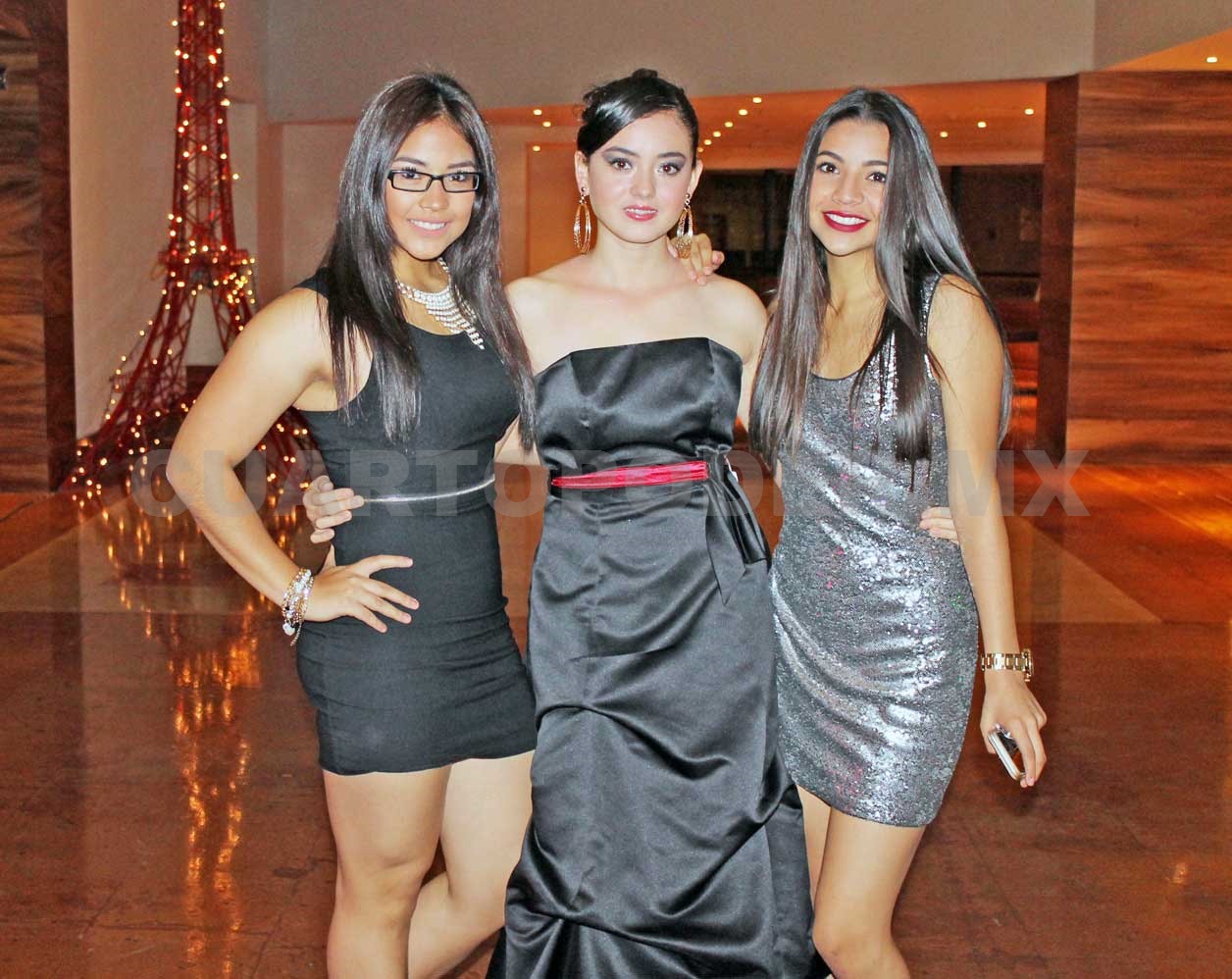 Noche de ensueño para Paulina