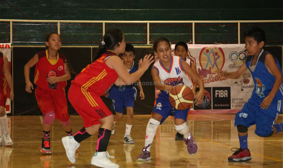El Estatal de Clubes de Basquetbol logró reunir a clubes procedentes de 11 municipios de la geografía chiapaneca. Alejandro Aguilar / CP