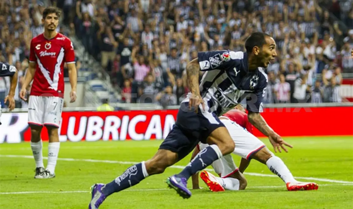 Monterrey sigue con paso firme