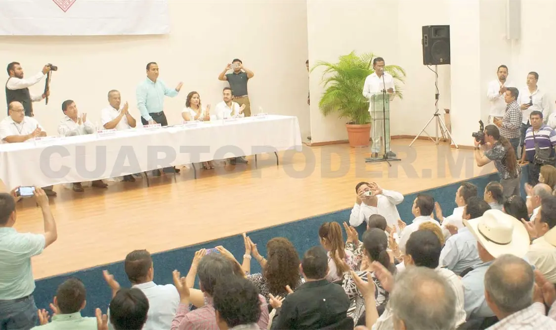 Continúan foros para Reforma a la Constitución