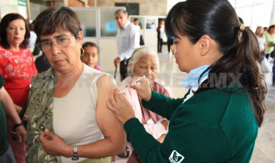 Continúa vacunación contra influenza