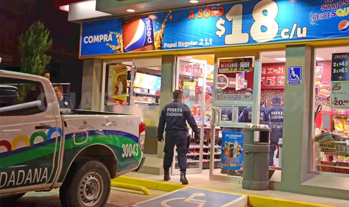 Asalto violento a una tienda de autoservicio