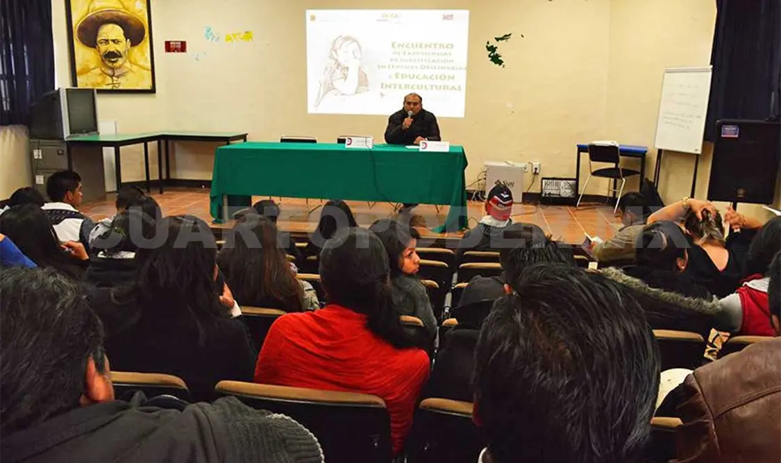 En el evento participaron docentes de educación superior de Oaxaca, España y Chiapas, expertos en investigación en lenguas originarias y educación intercultural. Manuel Martínez / CP
