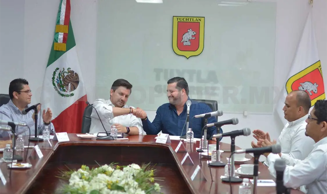 En una sesión de cabildo, firmaron un convenio para subsidiar actividades productivas que generen un ingreso seguro. CP