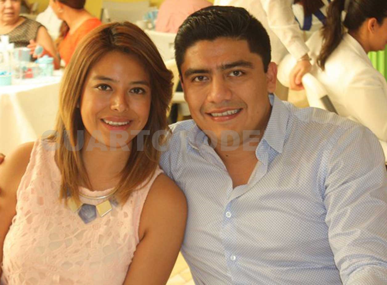 Adrián recibe la gracia del sacramento
