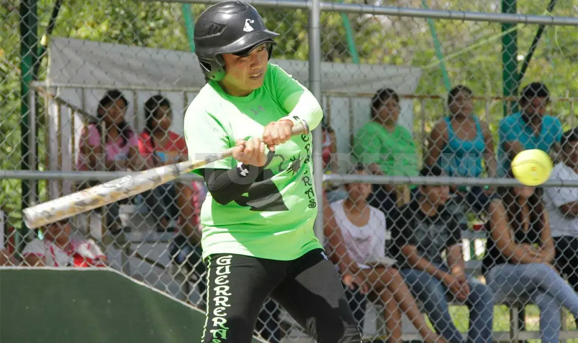 Guerreras blanquea 24-0 a la novena de Gacelas