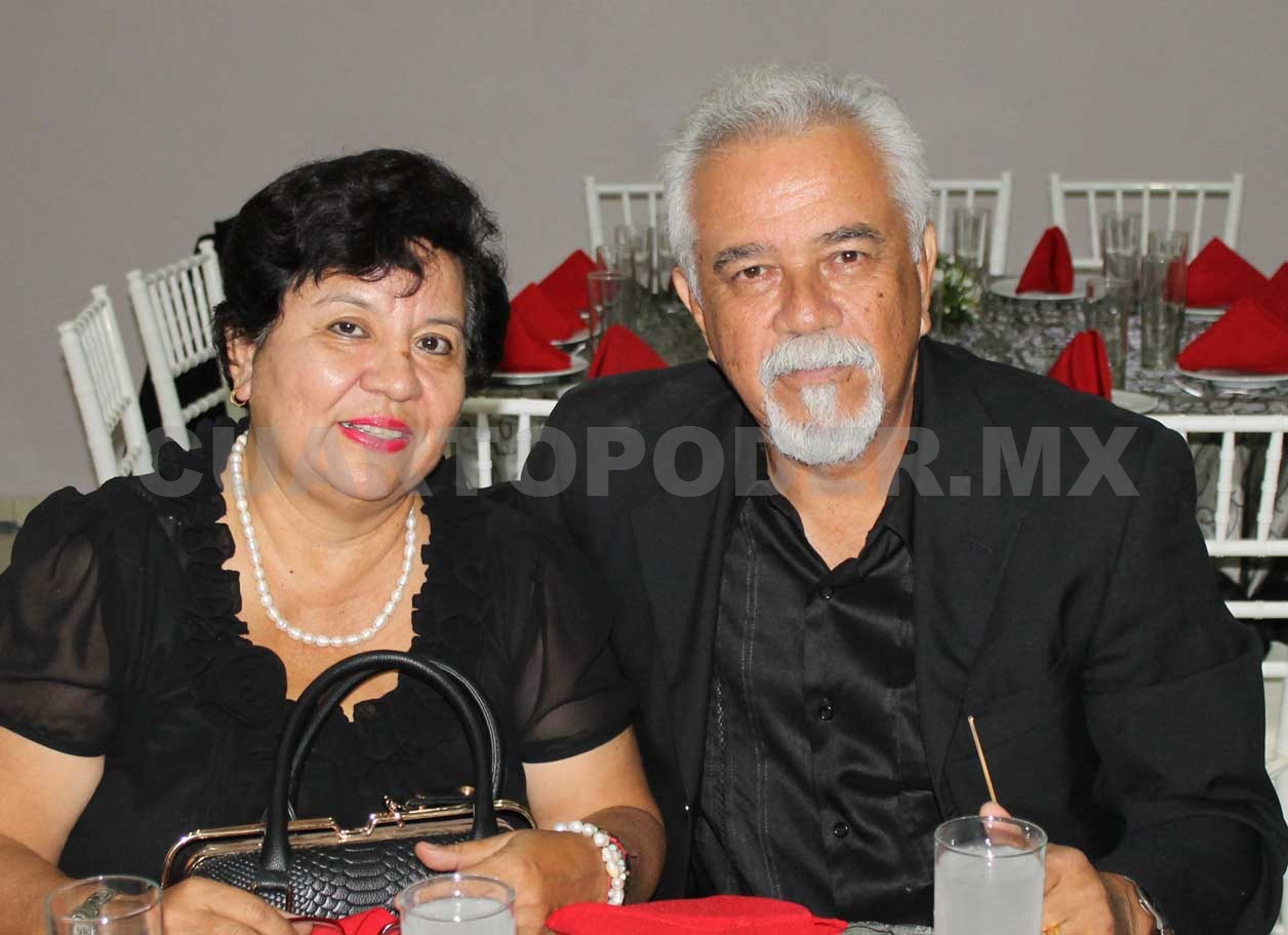 Magnífica celebración para Adriana