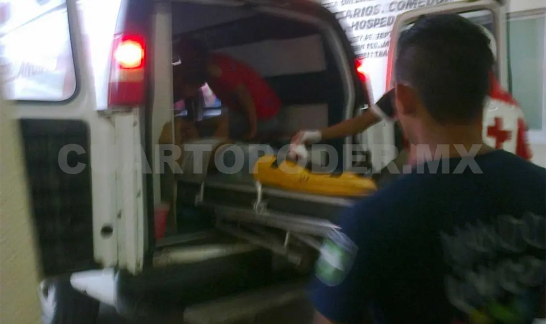 Motociclistas se accidentan
