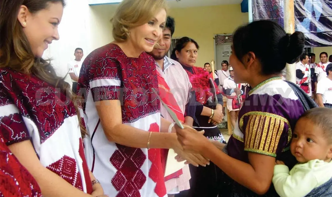 Reconoce Sasil de León acciones del DIF Chiapas