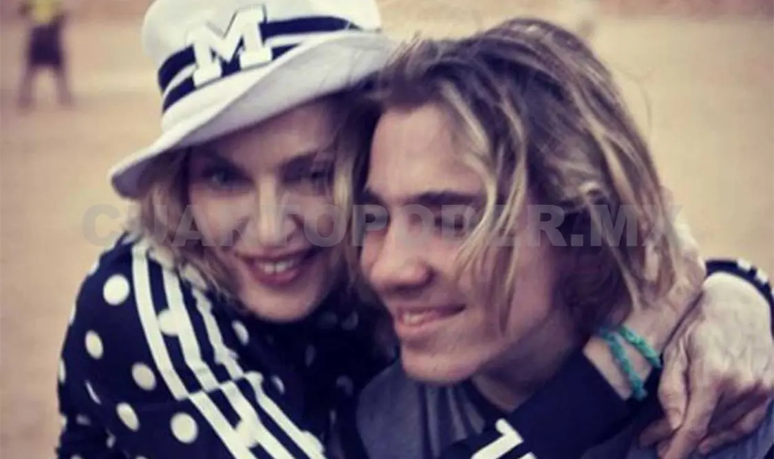 Madonna estalla en llanto por su hijo