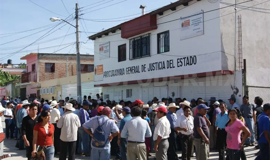 Cumplen compromiso de cambiar a agentes