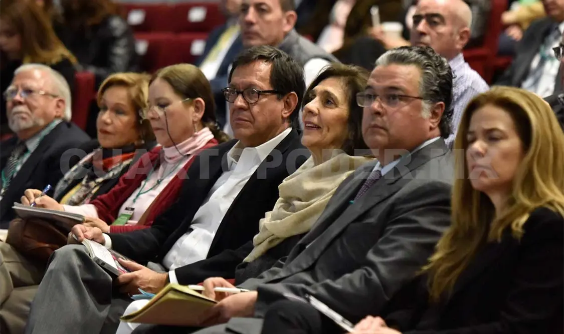 El subsecretario de Derechos Humanos de la Segob, Campa Cifrián, en uno de los foros sobre el uso de mariguana. Agencias