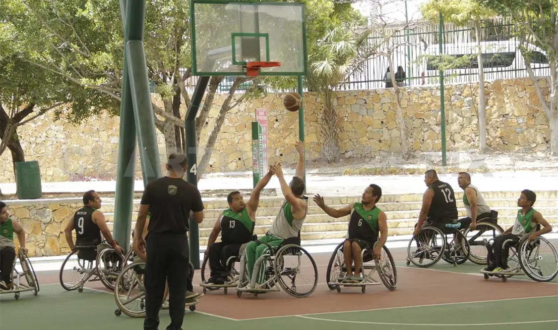 Jaguares comenzó anotando y poco a poco fue apoderándose del terreno de juego en este encuentro que se llevó a cabo en el parque Caña Hueca. Guillermo Ramos / CP