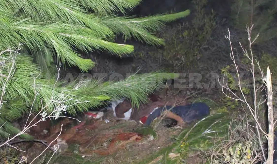 Una mujer fue localiza muerta en un barranco del municipio de Ocozocoautla. El cuerpo fue rescatado y llevado a la morgue en Tuxtla Gutiérrez. Rafael Cabrera / CP