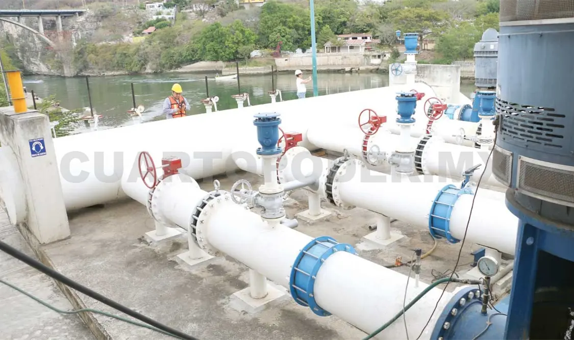 Hay un aumento discrecional en cobro de agua