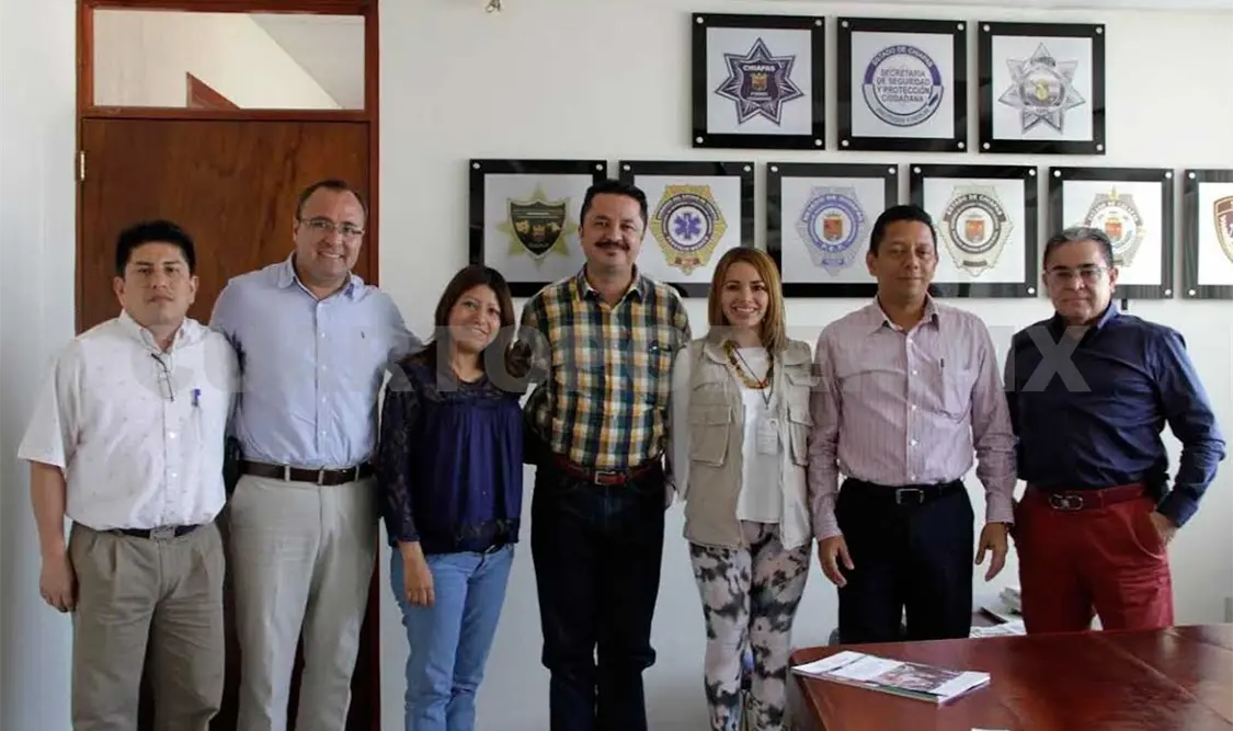 Trabajan en beneficio de mujeres policías