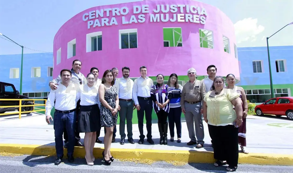 Nuevo modelo de justicia agiliza atención a mujeres