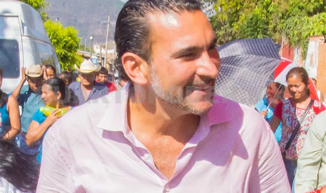 Cancha pareja para locatarios de mercados