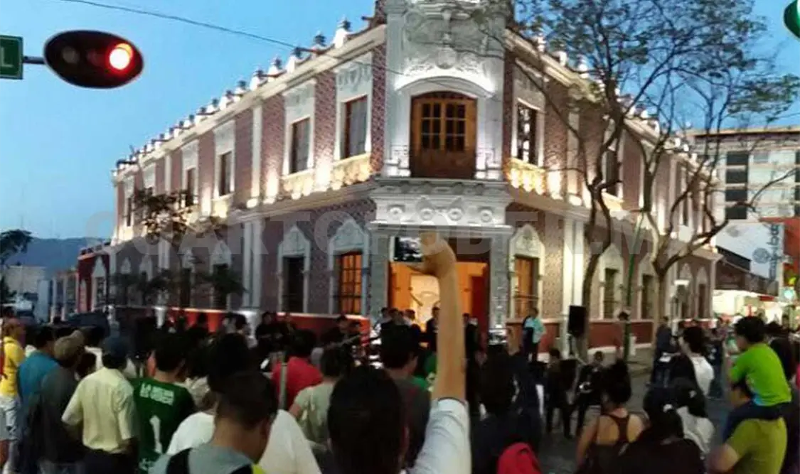 Estrella solar renace en el cielo