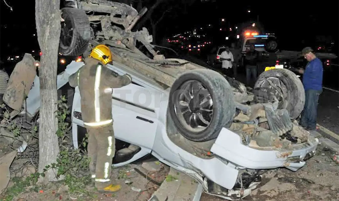 El accidente fue reportado la noche del viernes sobre el libramiento Norte Oriente, a la altura de la calzada Deportiva.