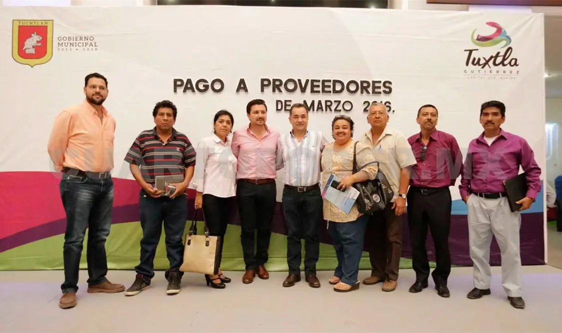 Cumple Fernando Castellanos con pago a proveedores