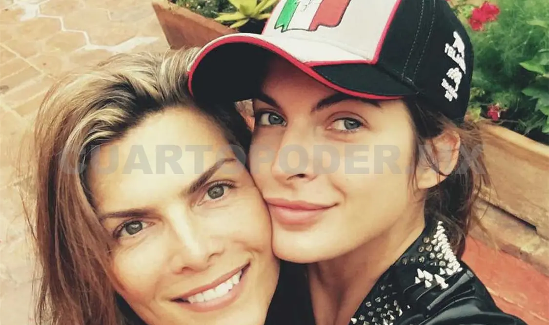 Yaya Kosikova conquistó a Montserrat en Whatsapp