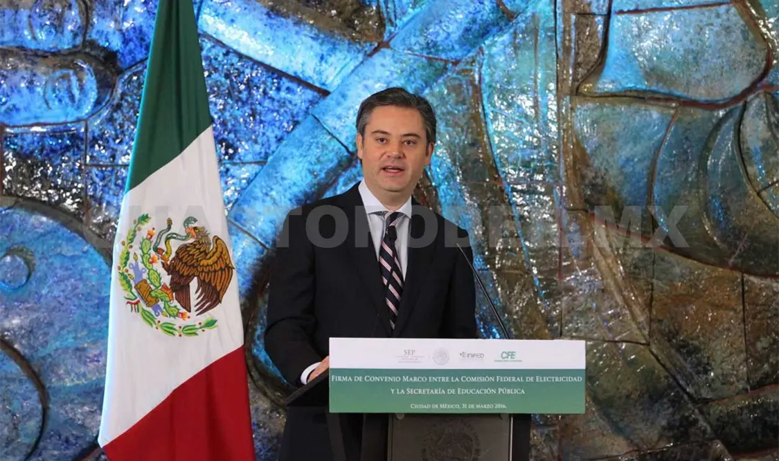SEP: Todas las escuelas del país tendrán energía eléctrica