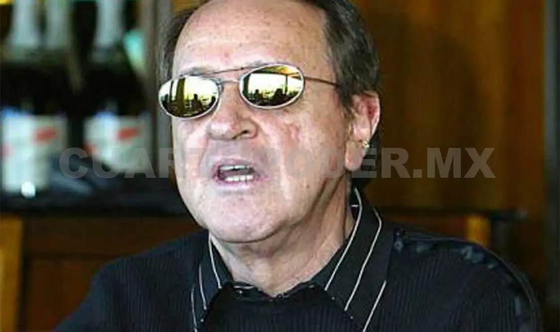 Carlos Villagrán trabaja en un libro de anécdotas