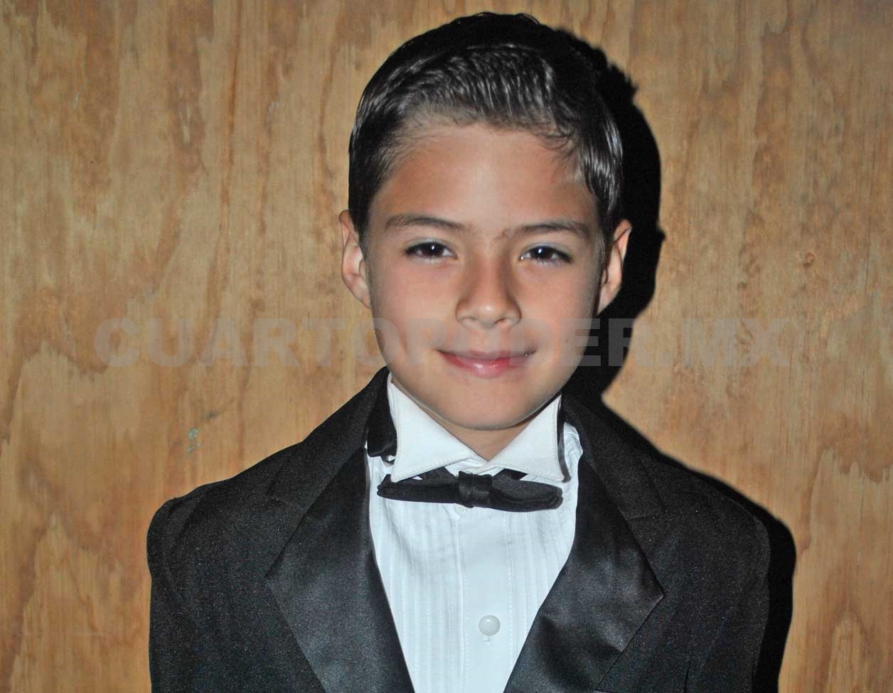 Niños al piano en primer recital de compositores