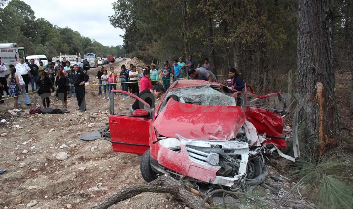 Trágico accidente deja dos muertos