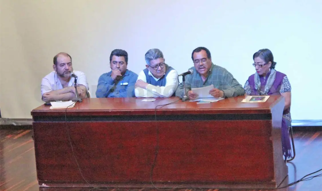 Presentan libro Tierra de nadie de Amín Micelli