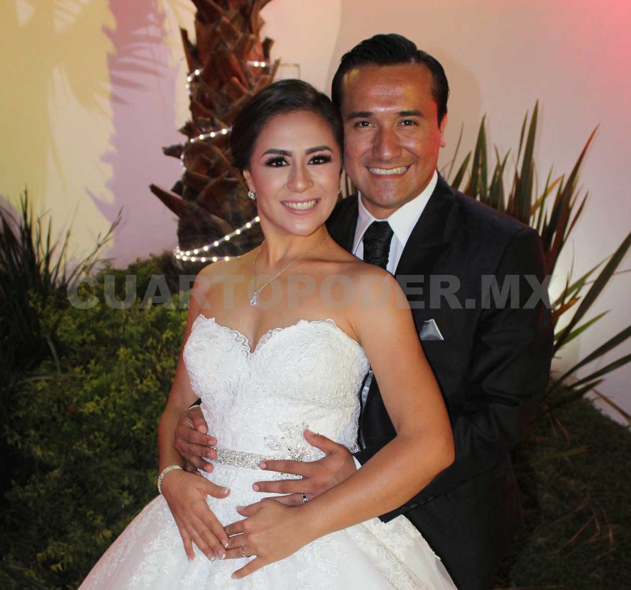 Fernanda y Cristian caminaron hacia el altar