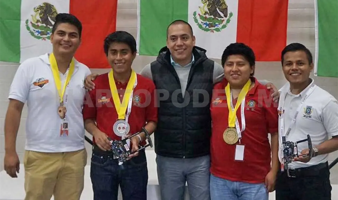 Los ganadores pertenecen al Club de Desarrollo e Innovación en Robótica del Instituto Tecnológico Superior de Coatzacoalcos (CDIR ITESCO) del TecNM. Agencias