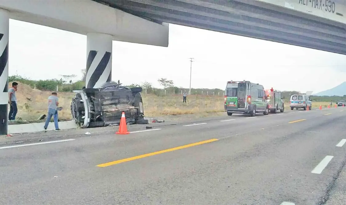 Muere familia en trágico accidente