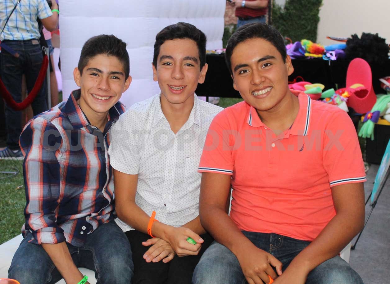 Increíble fiesta para Carlos Pablo