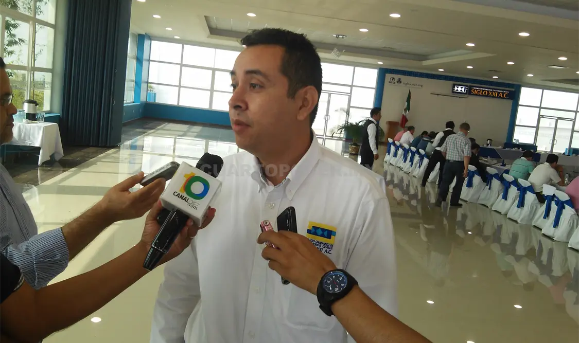 A cargo de cada curso hay agremiados especializados en los temas de impartición. Guillermo Ramos / CP.