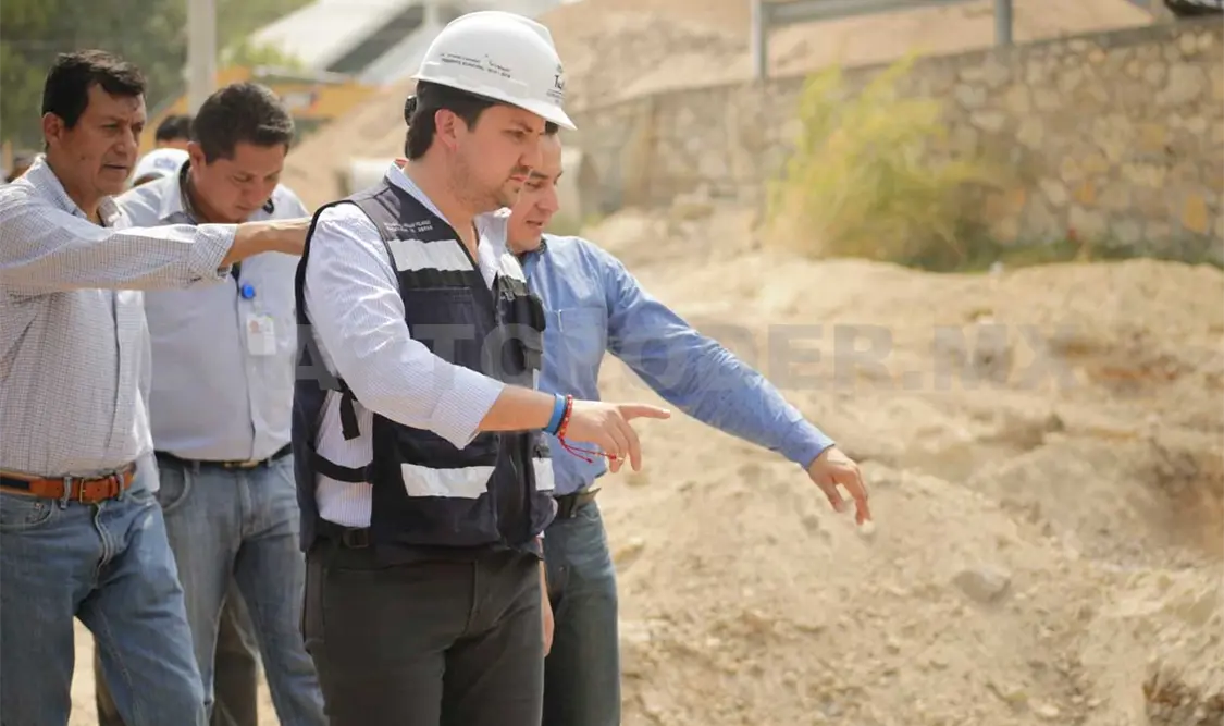 Alcalde supervisa obras del dren pluvial