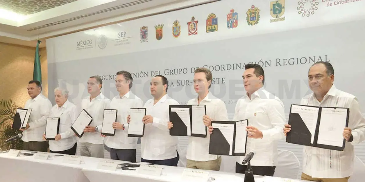 Gobernadores pactan Escuelas de Calidad