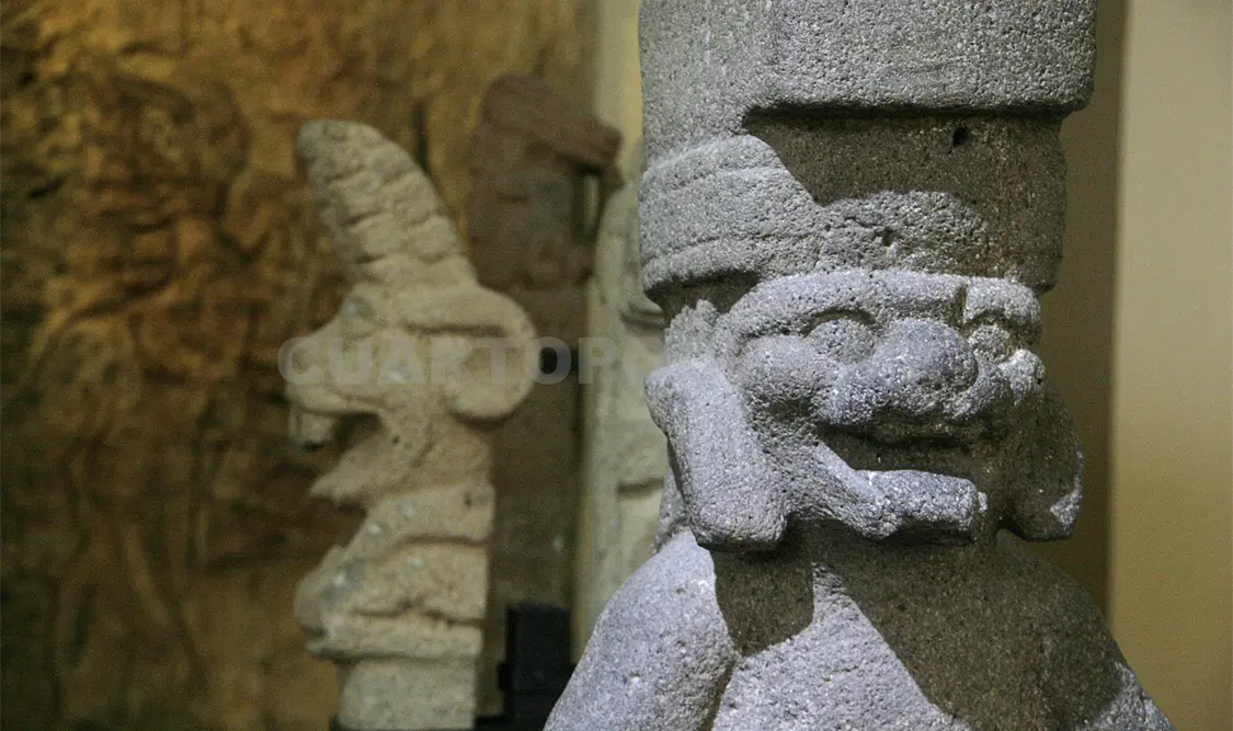 La muestra está integrada por reproducciones de piezas mayas, mixe-zoques y otras. Guillermo Ramos / CP.