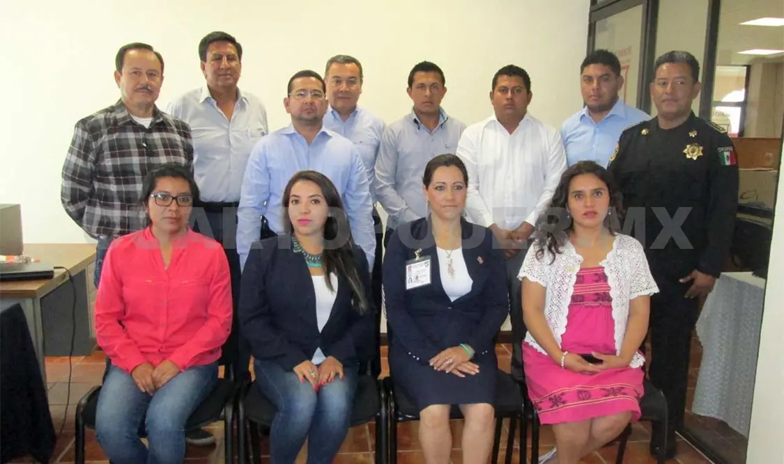 Realizan reunión con autoridades en San Cristóbal