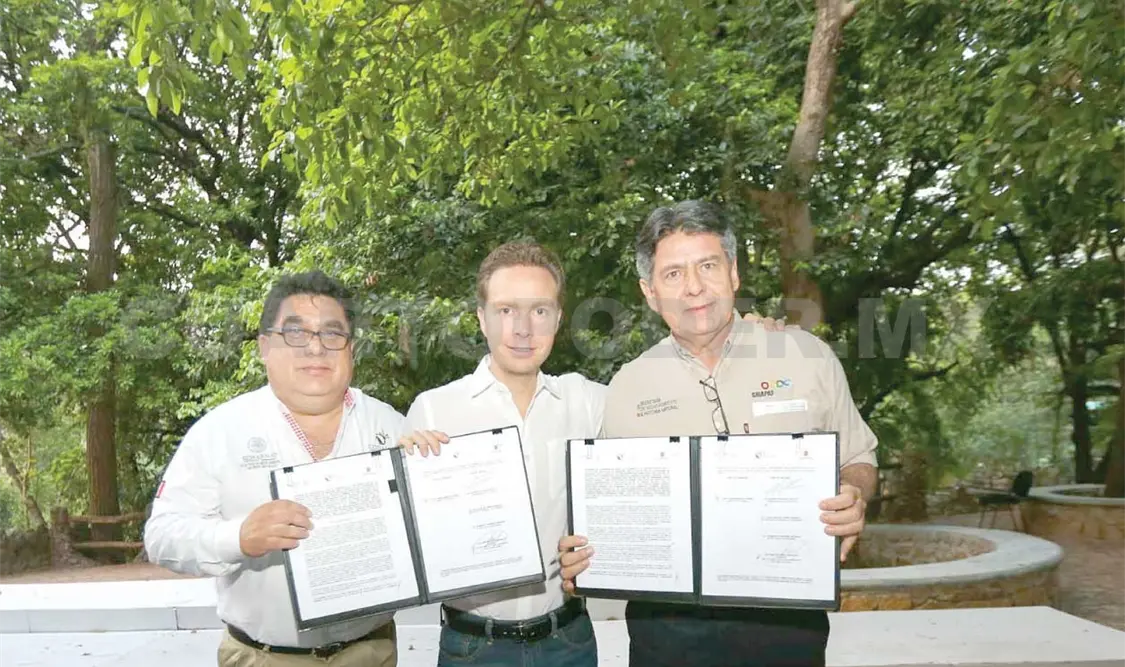 ATESTIGUA VELASCO FIRMA DE INICIATIVA