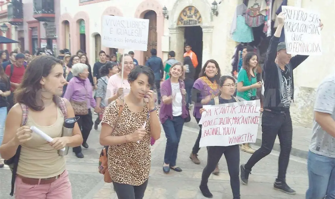 Mujeres realizan protesta contra machismo