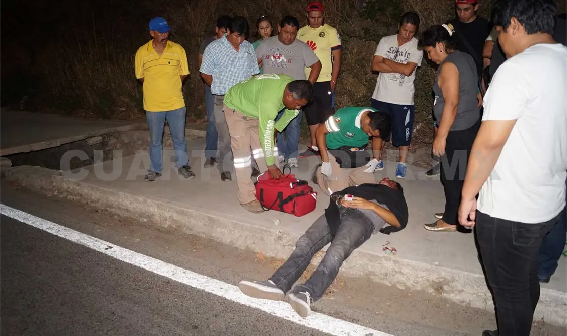 Taxi “fantasma” embiste a peatón