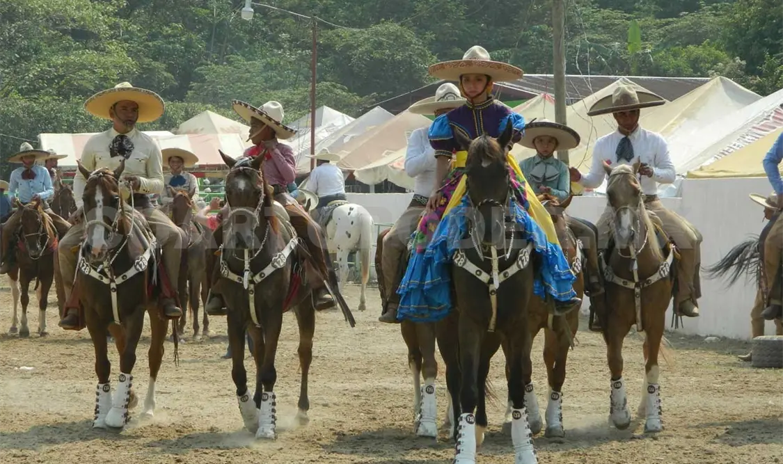 El título queda en casa de Charros de Tecpatán
