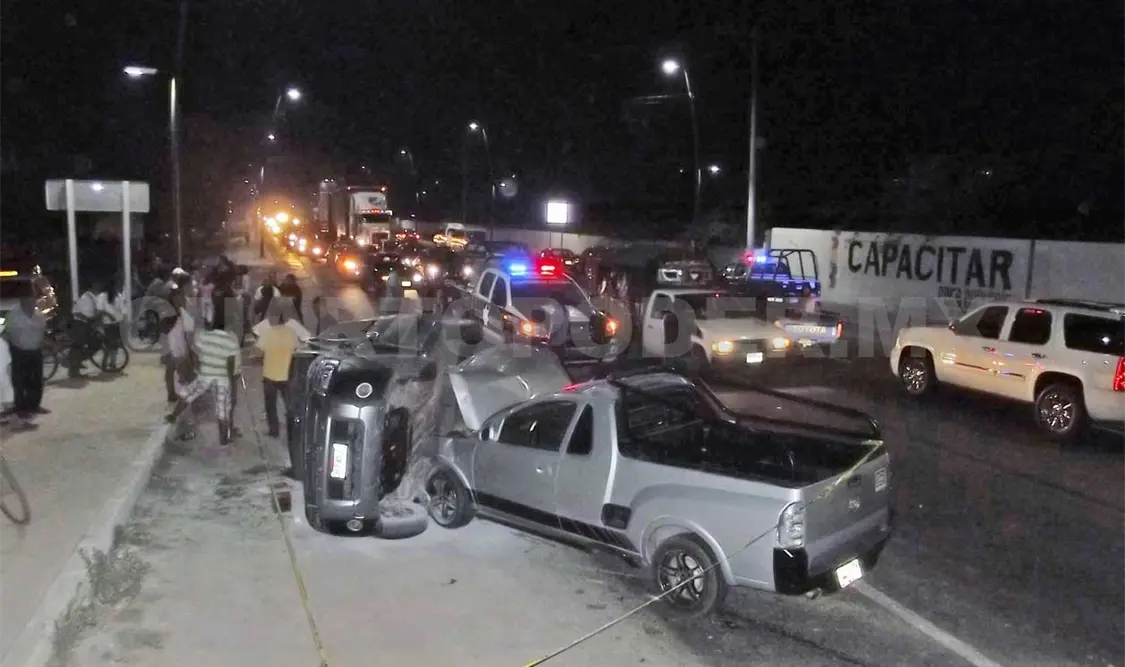 Lesionados en choque-volcadura