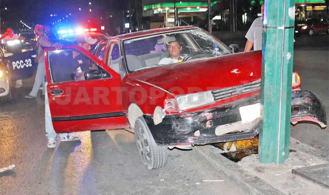 Otro conductor ebrio provoca accidente