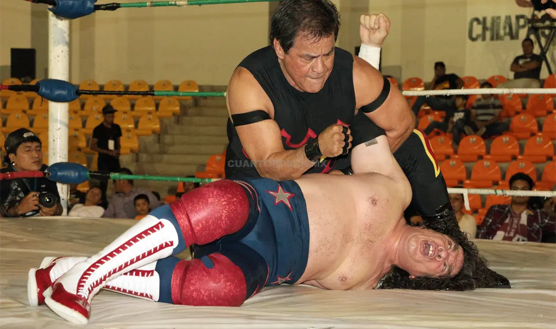 En la batalla estelar, El Satánico vs El Dandy, a pesar de ser rivales en un mano a mano, para los aficionados ambos ganaron.