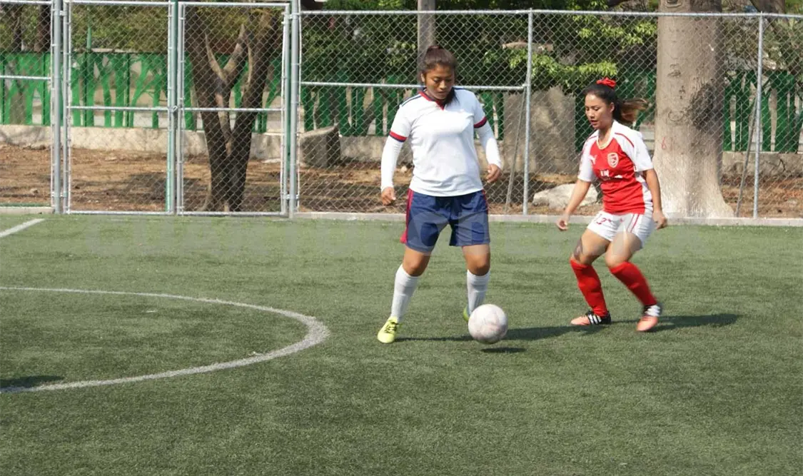 Texcom golea 8-1 y recupera terreno