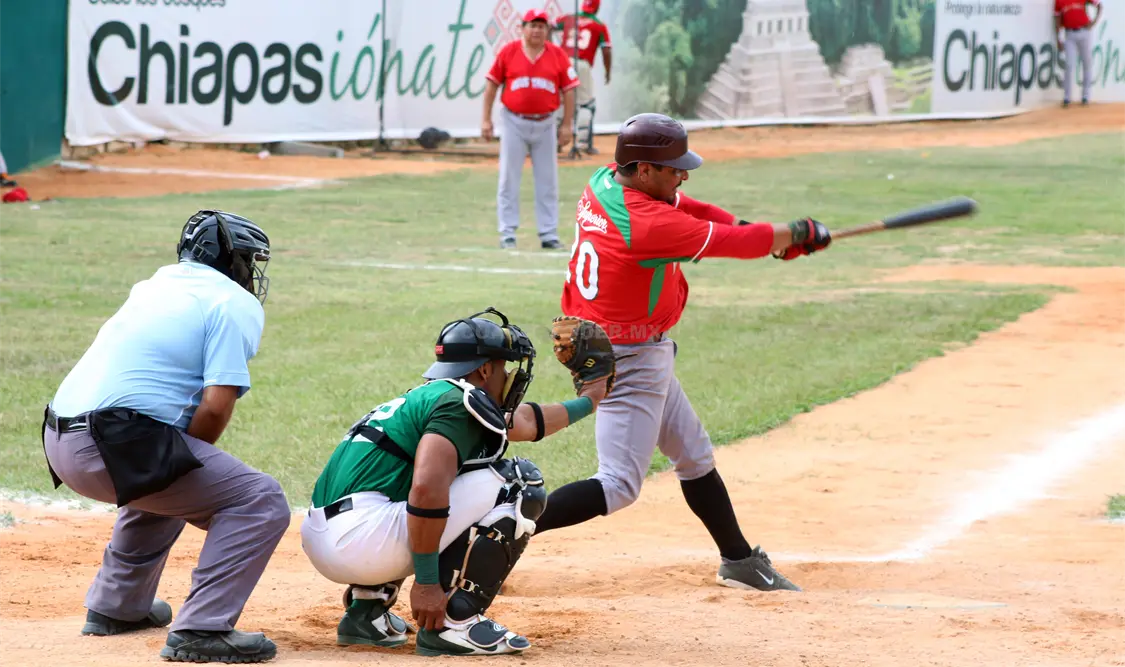 La fortuna de Águilas del IESCH fue no rendirse y confiar en su juego para terminar remontando. Cortesía